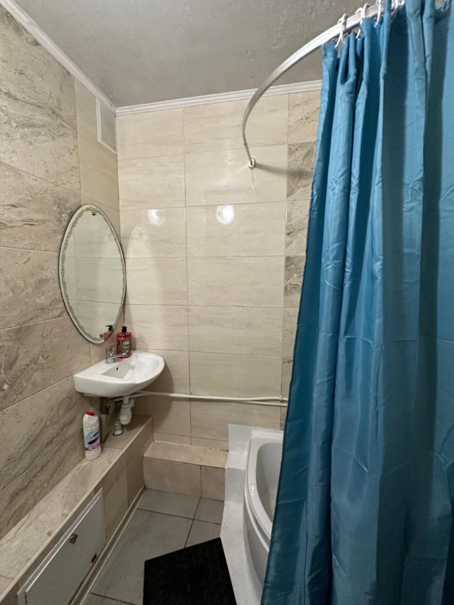 Ararat-Poznyaki Hostel Kiev Bagian luar foto