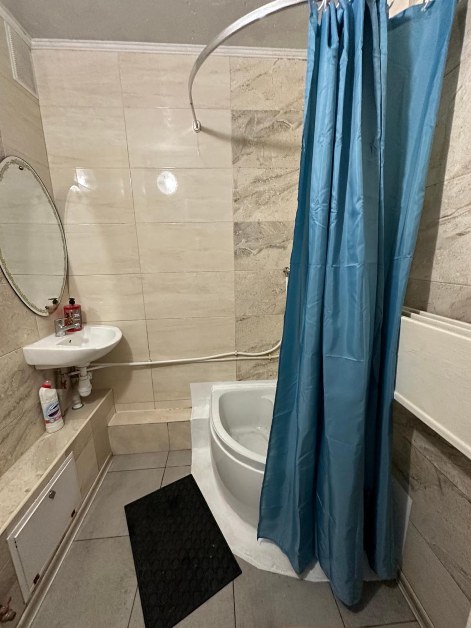 Ararat-Poznyaki Hostel Kiev Bagian luar foto